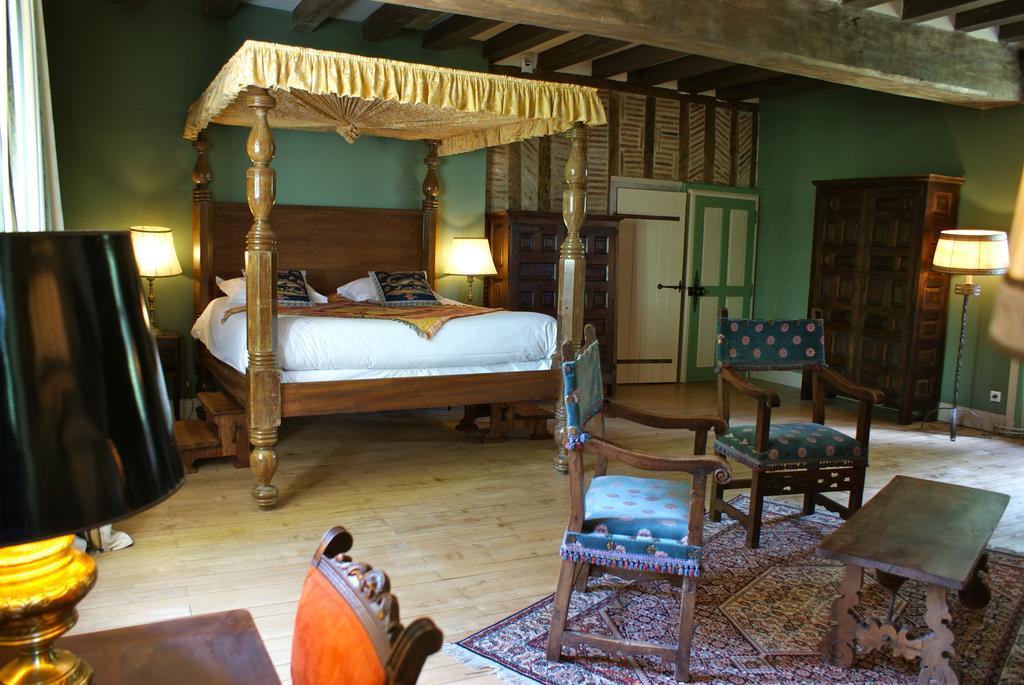 Manoir De La Touche Bed and Breakfast Azay-le-Rideau Rum bild